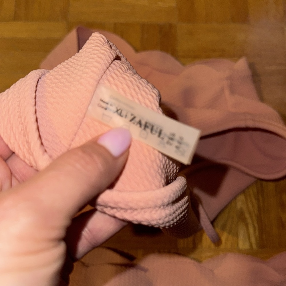 Bathing suit bundle - Picture 4 of 7
